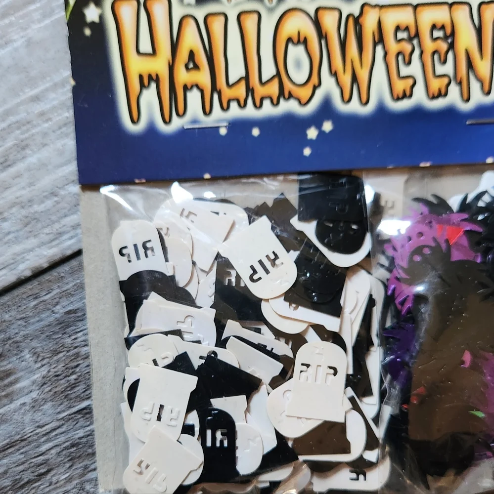 COPY - Halloween House 3 Pack Halloween Confetti